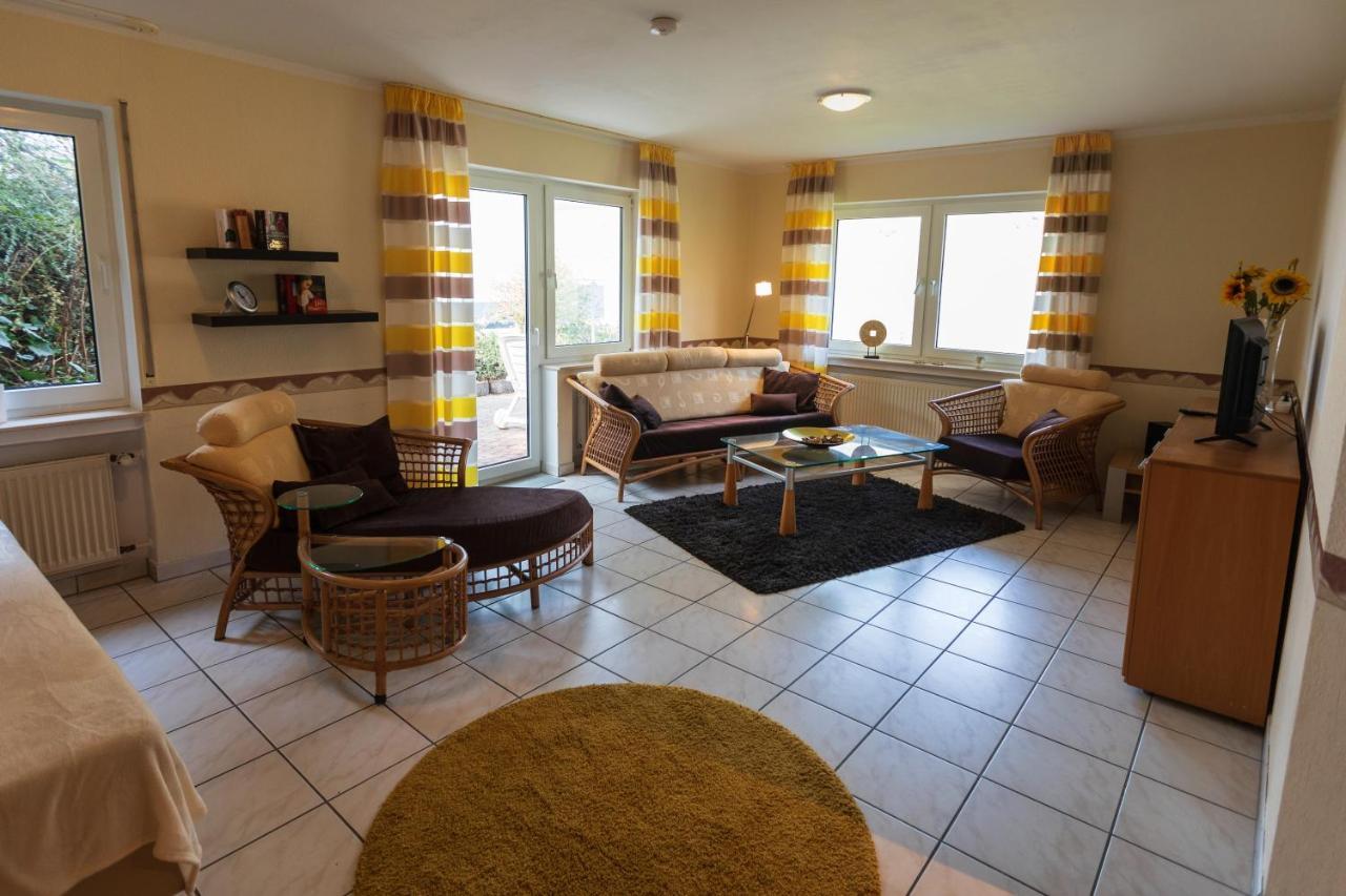 Haus Flora - Ferienwohnungen โคเคห์ม ภายนอก รูปภาพ